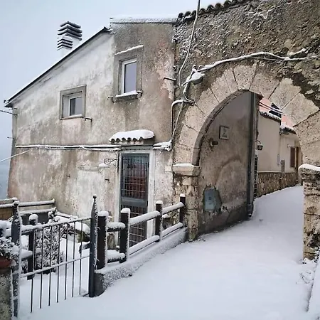 Apartment L' Incantevole Tana Di Oto Ovindoli